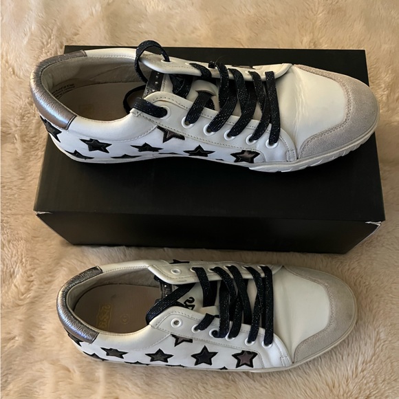 Ash Women’s Star Sneakers Leather New w/Box Sz EU 41M AS-Majestic Navy & White - Picture 2 of 9